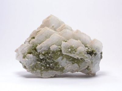 Cleavelandit, apatit - Golconda, Brazílie